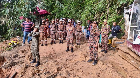 bernamadotcom's tweet photo. ATM laung azan, ikhtiar kesan seorang lagi mangsa 

@PDRMsia @APMtwiter 

https://t.co/ZIYnp0U7QY https://t.co/fsGkr7utac