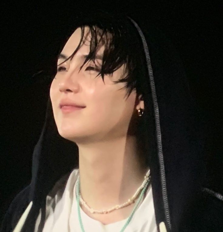 yoongisarchive tweet picture