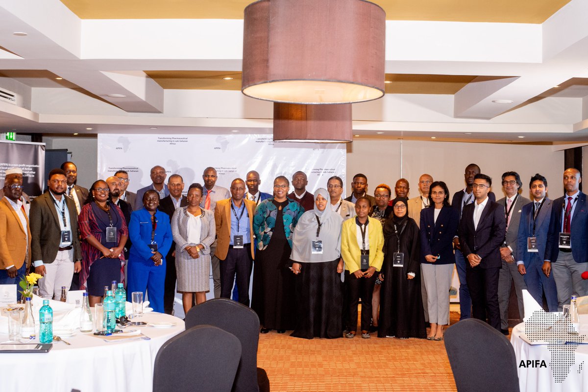 apiforafrica's tweet photo. We work with a multitude of critical stakeholders in the private and public sector, research institutes, civil society, with a number of Development Finance Institutions including the @EIB, to build #LocalCapacity &amp; enhance #LocalProduction of #APIs &amp; other #HPTs. 
#APIForAfrica https://t.co/NB3EOAEOye