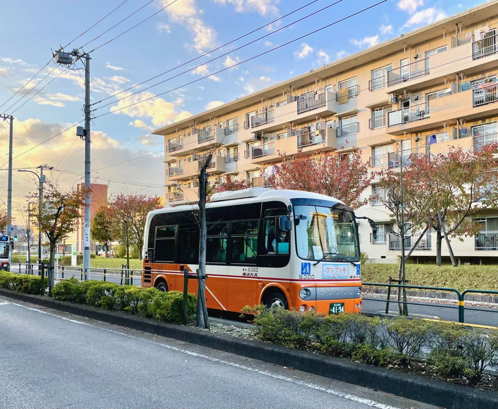 足立区役所 в X: „＼年末・年始ダイヤについて／ コミュニティ