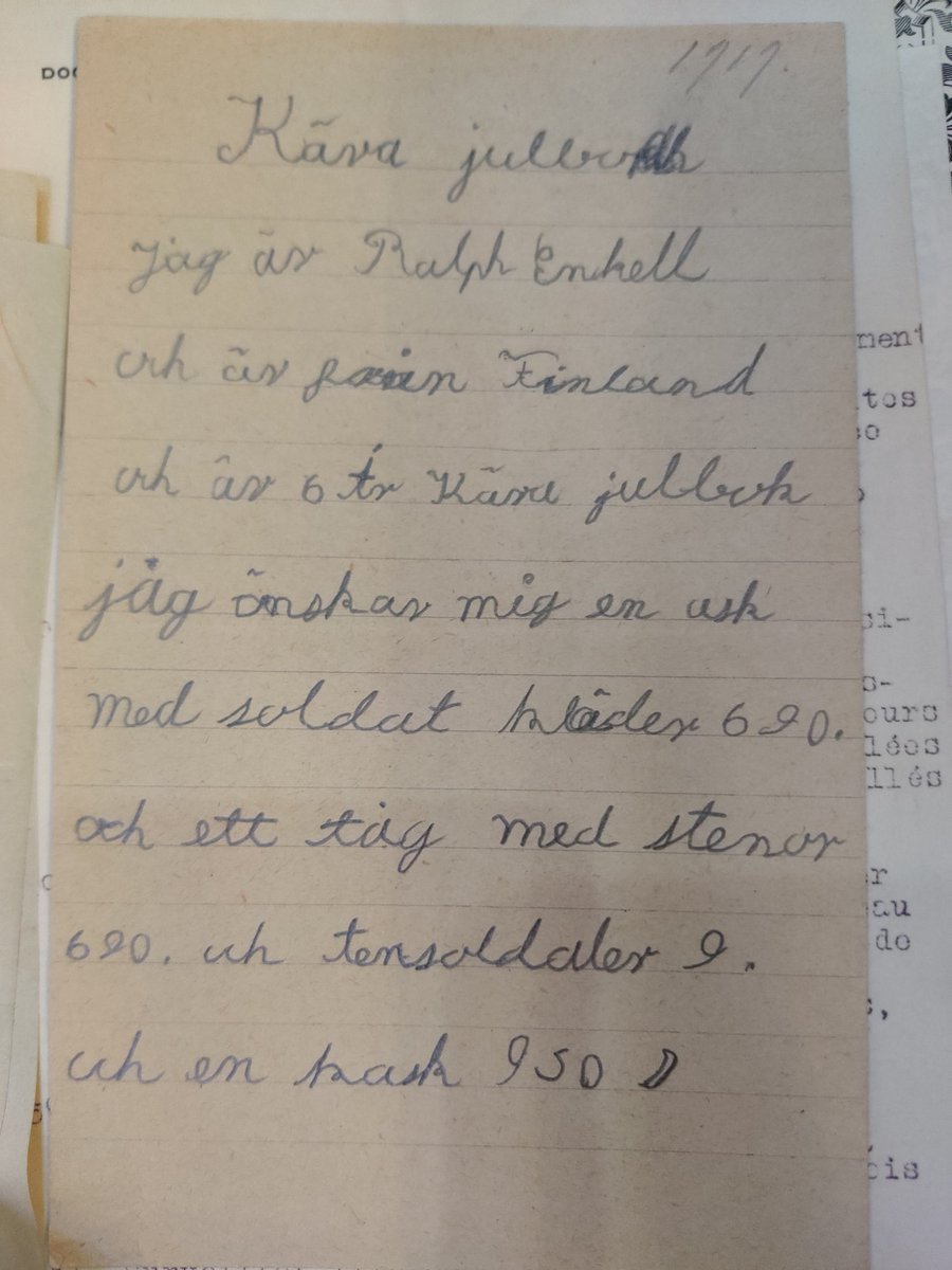 SebaLindberg's tweet photo. Joululomalle lomps🎄Sen kunniaksi joululahjalista 6-vuotiaalta tulevalta YK-lähettiläältä Ralph Enckelliltä, joka vietti joulun 1919 Pariisissa isän #CarlEnckell astuttua juuri 🇫🇷-lähettilään virkaan. Toiveena mm. tinasotilaita ja pienoisjuna. Lähteet ei kerro toteutuiko toiveet. https://t.co/QBnG4rZ5P4