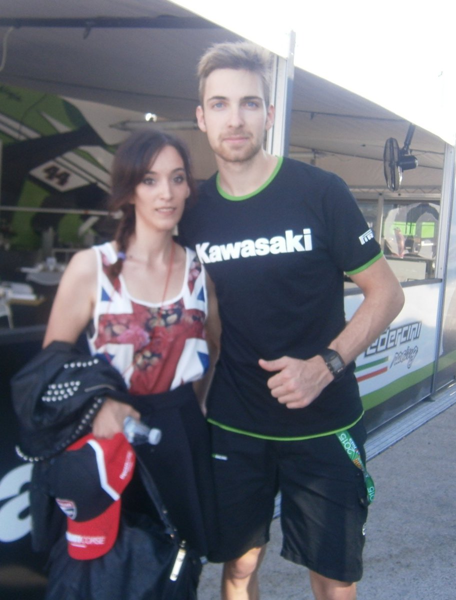 Esther Girando tweet media