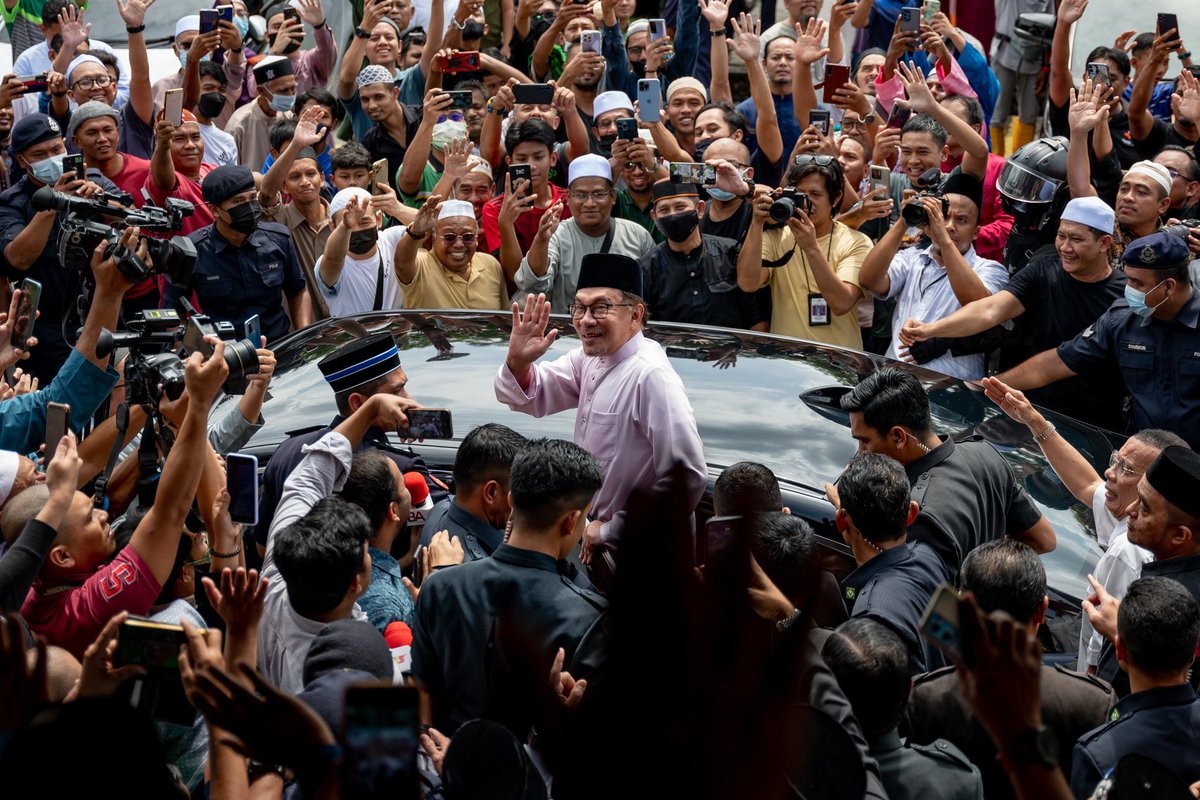 Anwar Ibrahim tweet media
