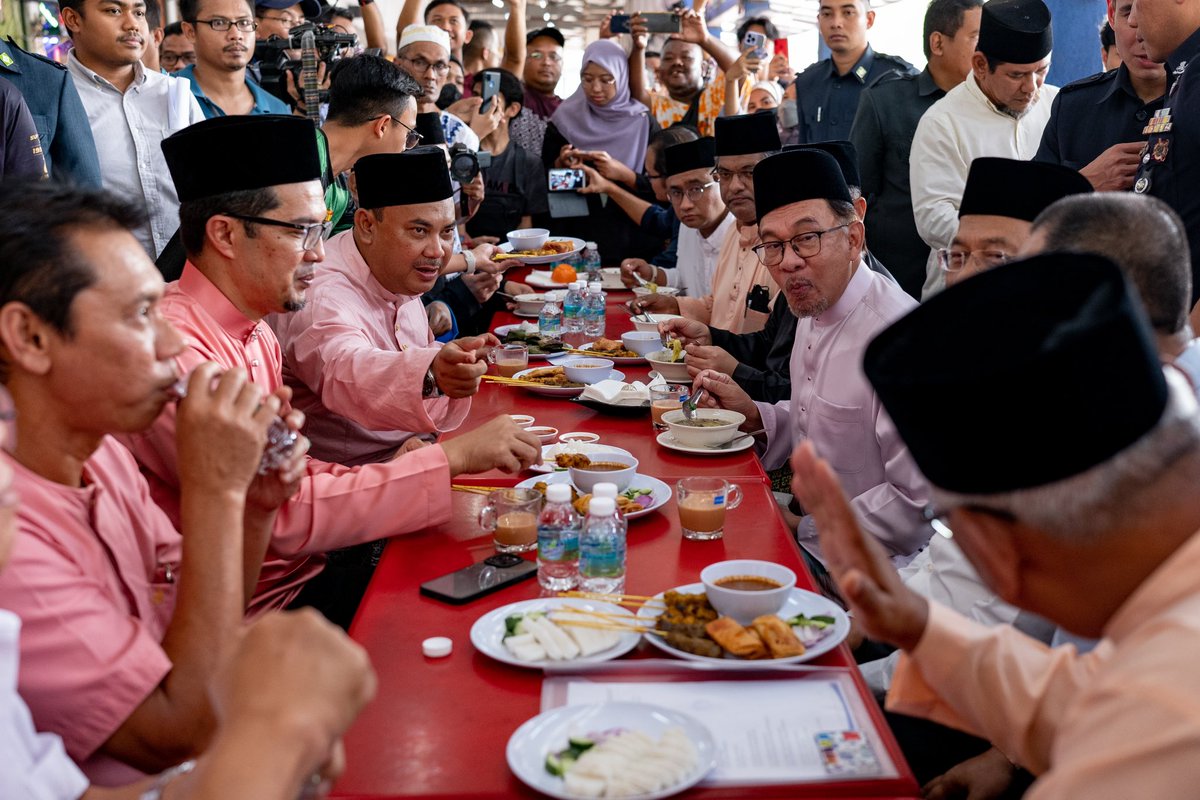 Anwar Ibrahim tweet media