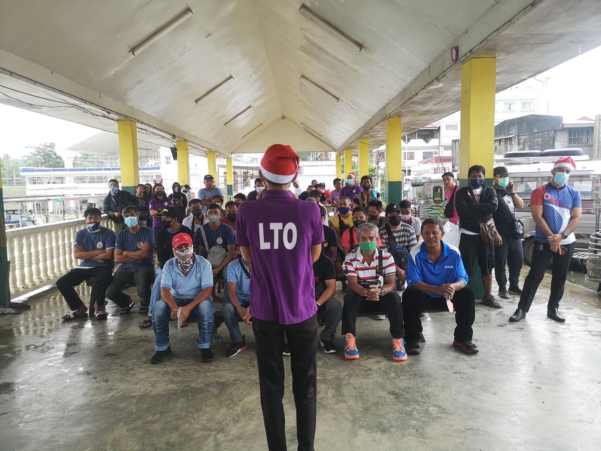 PAMASKONG HANDOG NG LTO SA DRAYBER NA DISIPLINADO
#oplanpasko2022
#LTOPH
#LTOPhilippines
#DOTrLTO
#WorkingLTO