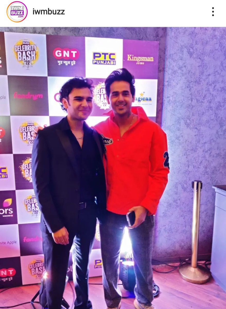 KuchTohLikhaHai's tweet photo. So good to see Randeep &amp; Raghav together!
Our Sameer &amp; Pandit❤
#RandeepRai #RaghavDhir #YehUnDinonKiBaatHai https://t.co/8moRD6Went
