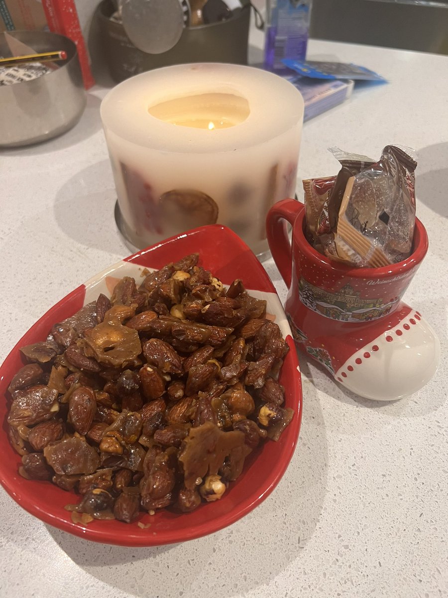 Atickpick's tweet photo. The holidays are coming, the holidays are coming!! 🎄🎄🎄Freshly made caramelised nuts 🥜 - yes I know the look like reindeer poop! But wow are they delicious!! https://t.co/nh8iuUwkSu