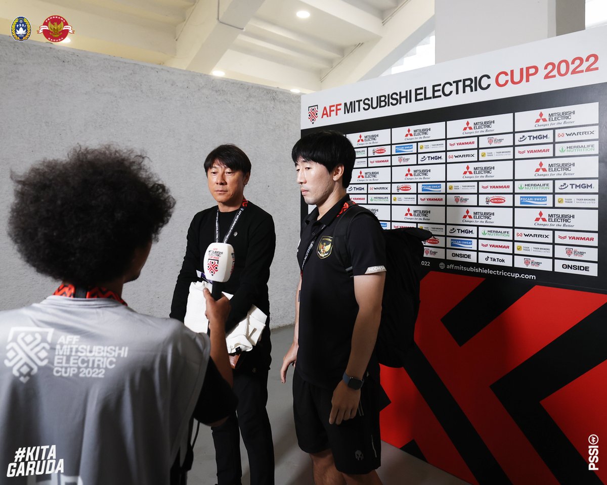 PSSI's tweet image. Timnas Indonesia telah tiba di Stadion Utama Gelora Bung Karno dan siap melakoni laga kontra Kamboja sore ini.

Semangat berjuang, Garuda! ✊🇮🇩

#KitaGaruda #MeraihImpian #TimnasDay