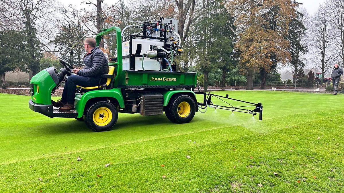 SeeGrowS1's tweet image. The Buckinghamshire Golf Club getting som SeeGrow Solutions Ozone love.
The future is chemical free
#thefightagainstpathogens
#activatetheimmunesystem
