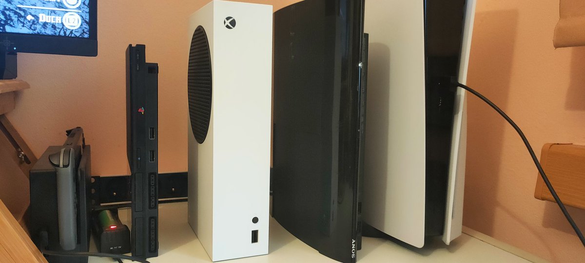 Hej <a href="/PlayStationPL/">PlayStation Polska</a> i <a href="/XboxPL/">Xbox Polska</a> - u mnie w domu oficjalnie nastąpił koniec wojen konsolowych! Jeśli takowe jeszcze istnieją 🤔