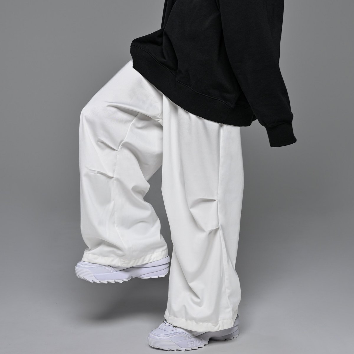 LHP_OFFICIAL's tweet photo. 【LHP ZOZOTOWN】
ADRER×LHPコラボアイテム予約受付中

販売開始後即完売したアイテムが手に入るチャンスです！

本日手に入らなかった方は是非この機会ににチェックしてみてください！

商品一覧はこちら
https://t.co/xeTbjR8vFL

#adrer 
#lhp
#lhpzozo https://t.co/XIrSTZdaRj