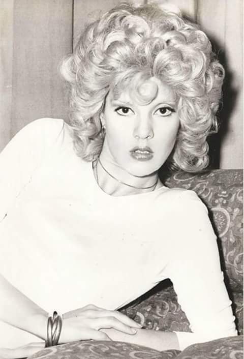 David93772280's tweet photo. Quand je serai grande je serai Sylvie Vartan 💙💙 https://t.co/NctgRhzWnG