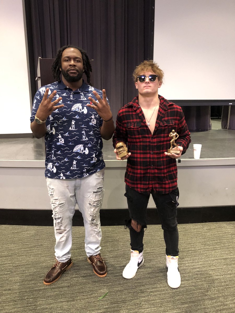 One of the realest coaches to do it. Known him for two seasons at two programs and just adds to the situation. Always offering off season training for the people to get better. <a href="/CoachBell100/">D. Bell</a>  Appreciate you fam 🤝