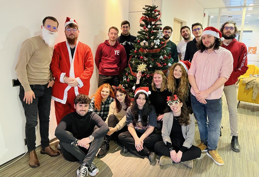 Extia_Worldwide's tweet photo. Ho Ho Ho 🎅
All the Extians wish you a happy holiday season! We hope friendly moments will lead the end of the year. 🎄
See you in 2023 with new projects and always more tips' by #Extia. 😉 https://t.co/EvsuSlhu0c