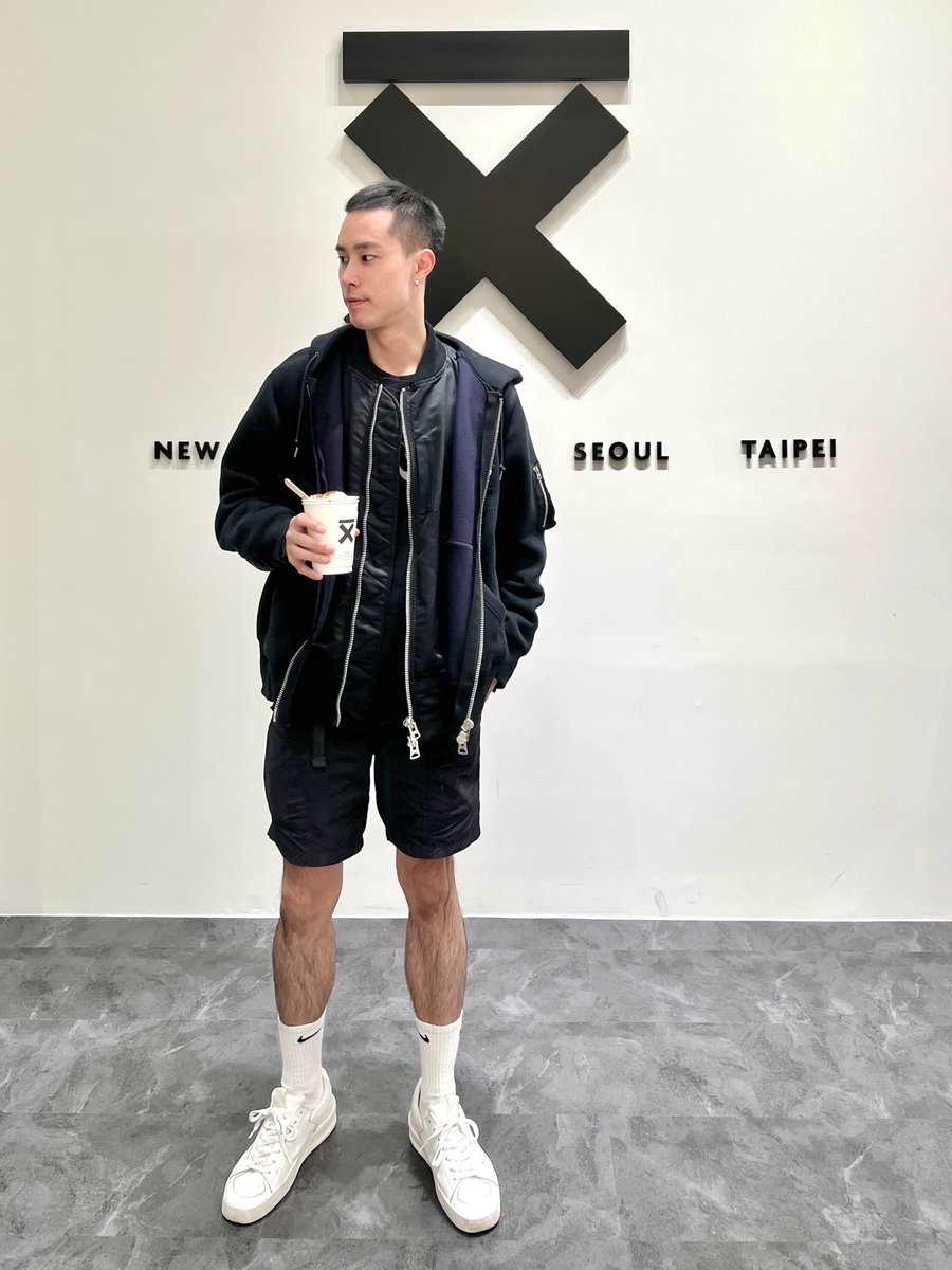 wb_peng's tweet photo. 再冷都短褲🤣 https://t.co/GrNDsFHlHP