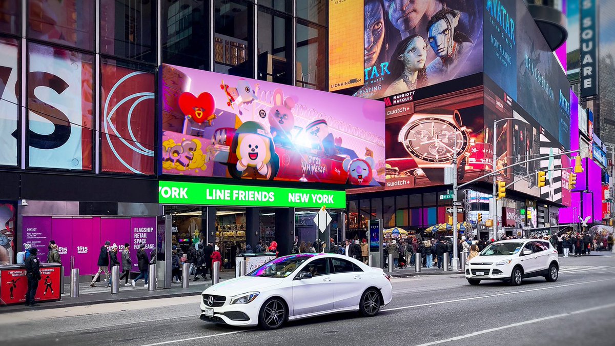 BT21_'s tweet photo. #BT21 is on #NYC ?!👀
It's all thanks to you, UNISTARS😍

#BT21 이 #뉴욕 한복판에?!👀
유니스타즈가 응원해준 덕분이야😍

BT21 <Would You>
💿 Listen on YouTube
>https://t.co/ISLSYeD2GG 
💿 Listen on SoundCloud
>https://t.co/Xlf84kN8Yi https://t.co/pfWB0FEwSa