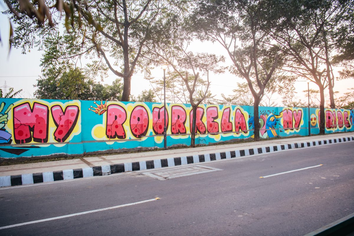 sports_odisha's tweet photo. Here is an artistic tribute to the Indian Hockey through beautiful wall paintings in the streets of #Rourkela. 

The city is all set to welcome best hockey players across the globe.

#HWC2023 #OdishaForHockey #IndiaKaGame https://t.co/jhYy318oaD