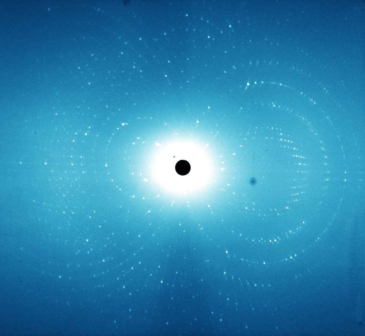 Includes an account of how the structure of tryptophan synthase was revealed using neutron diffraction data from crystals grown in microgravity: a journey from Grenoble to space and back again <a href="/ChemistryToledo/">UTChemistry</a> @KovalevskyAY <a href="/ORNLNeutrons/">Neutron Sciences</a> <a href="/ISS_CASIS/">ISS National Lab</a> <a href="/ILLGrenoble/">Institut Laue-Langevin</a> <a href="/LSG_ILLGrenoble/">Life Sciences Group ILL</a>