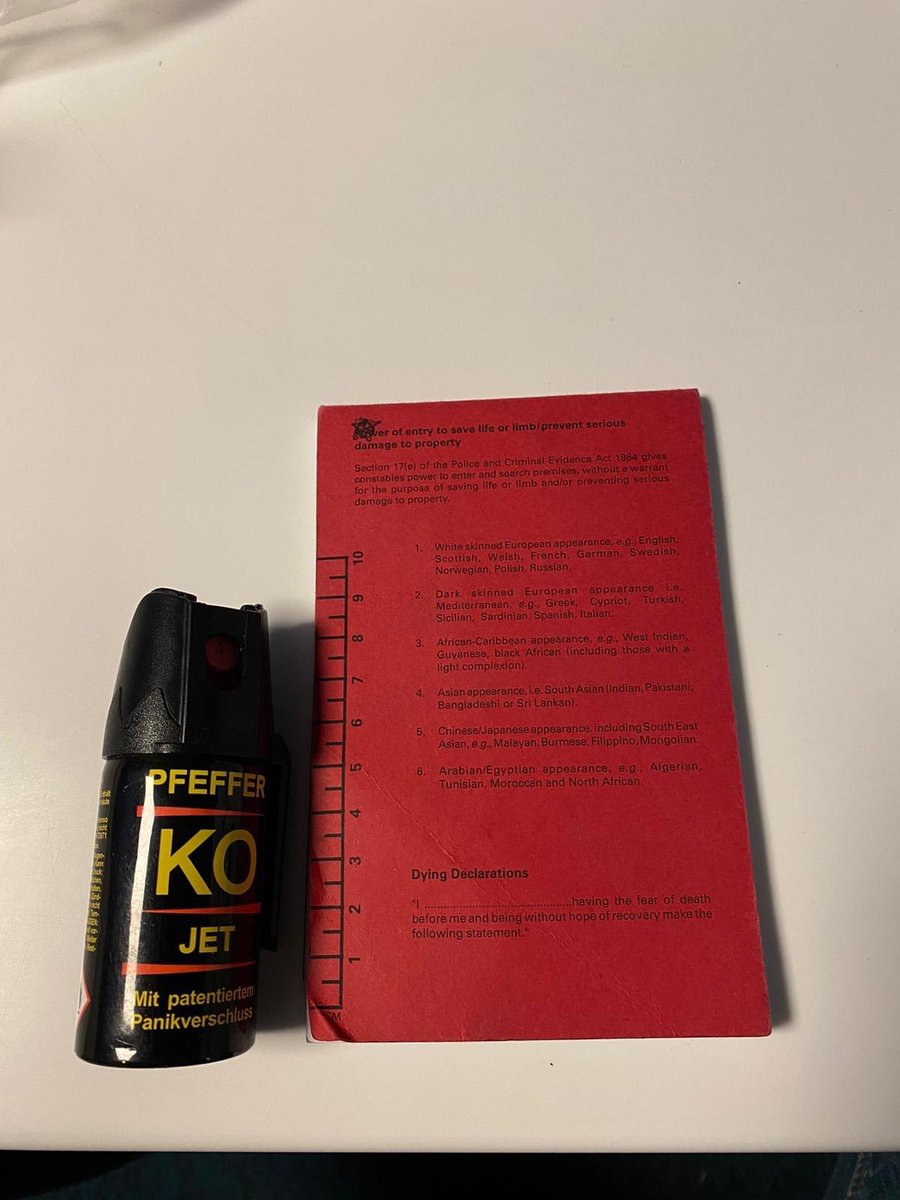 MPSLewisham's tweet image. ‼ Last night Officers from SE Violence Suppression Unit on pro active patrols stopped a SIXTEEN year old male and was subject to a Stop &amp;amp; Search. Officers unveiled an armoury of weapons on the male including machetes, a bottle of Amonia acid and also CS irritant spray.