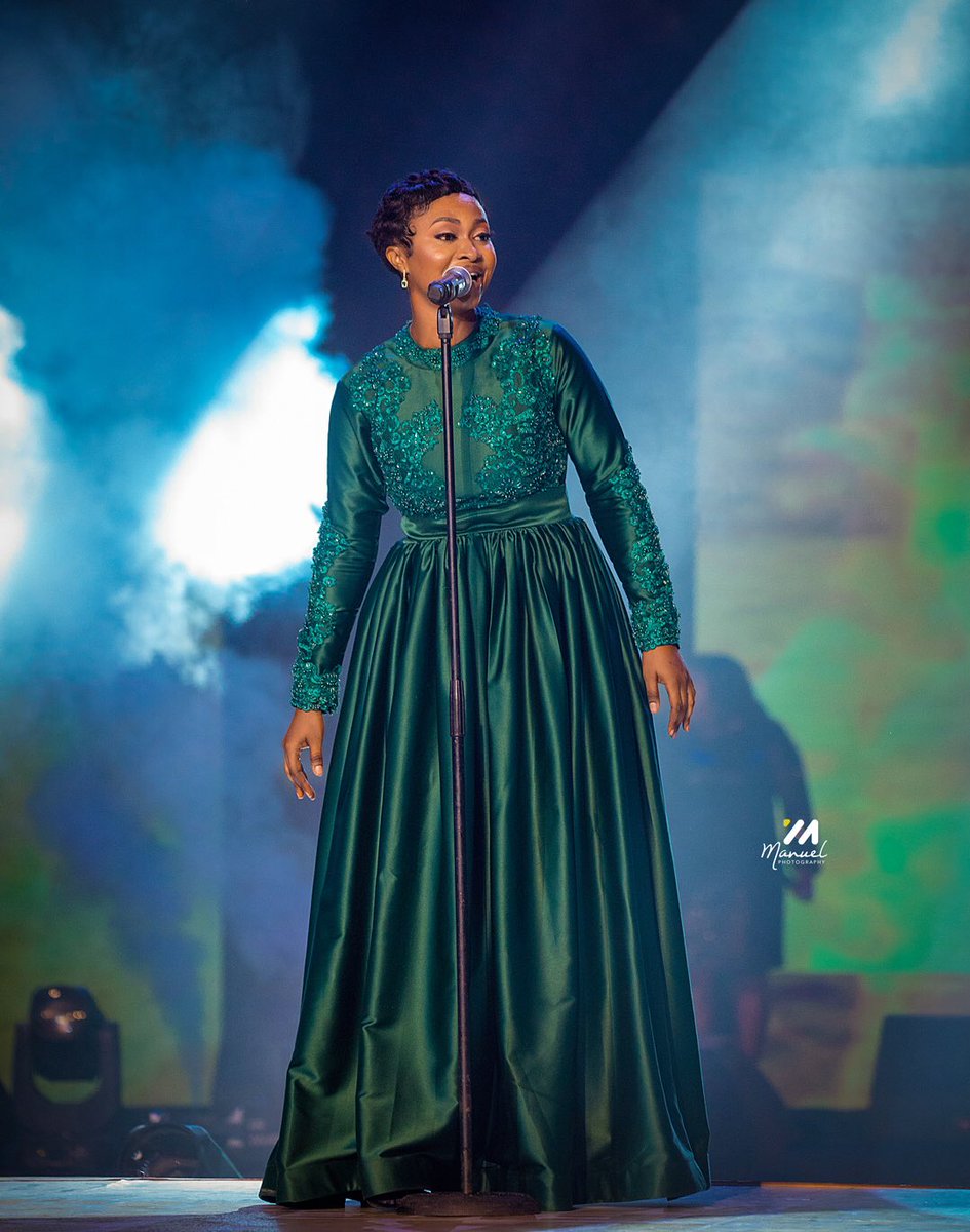 efegracemusic's tweet photo. Thank you @praiseachawards @praisetvonline https://t.co/Jrl40g8VZ9