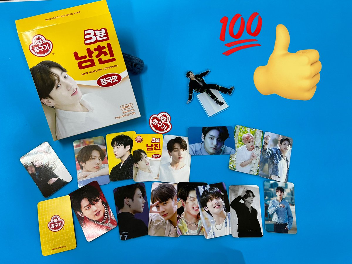bltysn's tweet photo. 오늘 회사 크리스마스파티겸 마니또를 했는데 제 마니또 선물!! 디자이너가 손수 만들어준 3분 남친 -정국맛- 디테일이 살아있고 뒷면이 너무 웃겼네요^^ㅋ https://t.co/Es1XQKpTtc