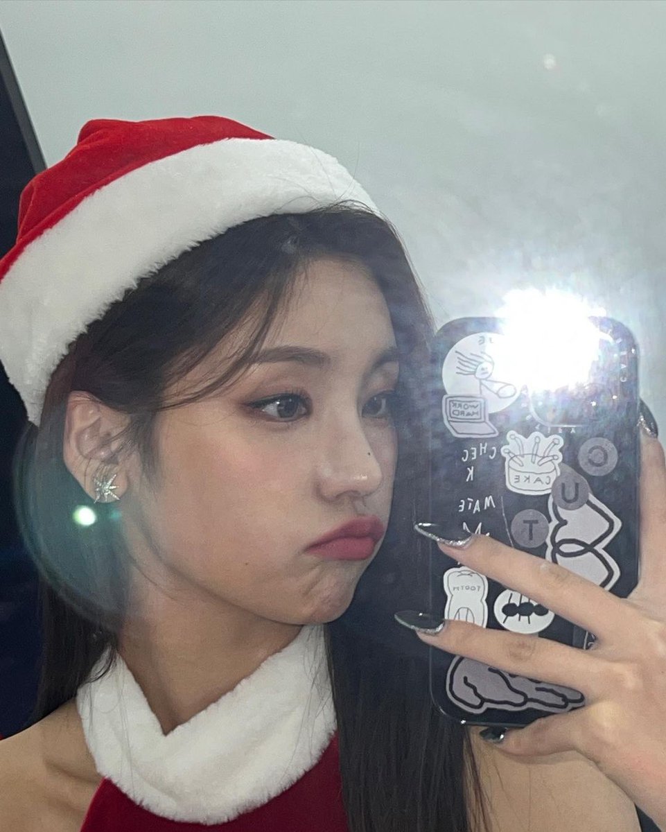 ITZY STAGRAM tweet media