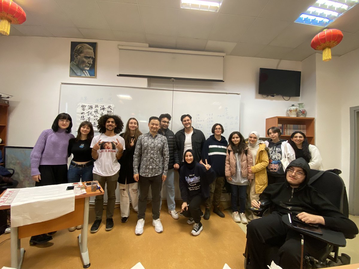 Okan_Confucius's tweet photo. #çin #china #okanci #konfucyus #konfüçyus #conficius #奥坎孔院 #OkanÜniversitesi #书法 https://t.co/wxaSZfEses