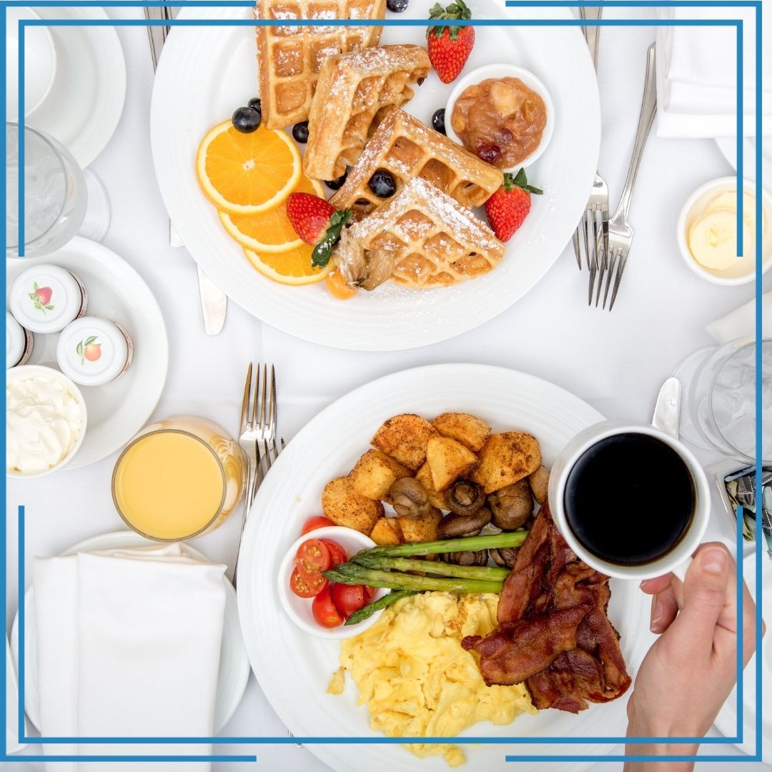 Begin your day of sea exploration with something sweet or savory with Salt’s assortment of breakfast dishes. Available from 7am to 11am.