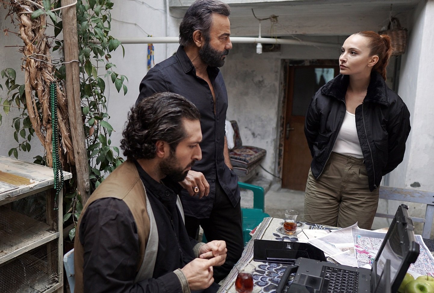 Fkq0rLcX0AEy45Z?format=jpg&name=large