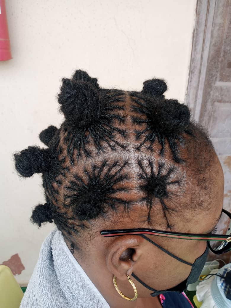 etinmagbe's tweet photo. It's my 1 year microlocs anniversary ❤ Took out my traditional locs more than a year ago and started the #microlocks journey.

Having a blast so far 🥳🥳 https://t.co/UmbQQWcIvd