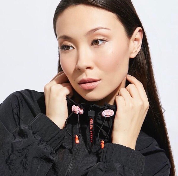 makeupbymchugh's tweet photo. Some amazing new pieces from @HelenSteeleFash latest collection! Got a few things for myself 🙌❤️ #makeupbyme #hairbyme #makeupartist #taramchugh #taramakeup #mua #makeup #makeupbymchugh #helensteele @dunnesstores 💋 https://t.co/V13zQVrAMD