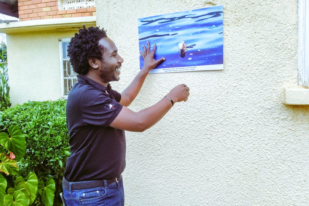 tush_andre's tweet photo. I'm the not-so-cool Andre... He! Is the vibey Andre 👌🏾

Thank you @andrew_aijuka man for the gracing this @PaleWaterUg photo exhibition today. We will always need you in this long fight against water plastics.

Cc: @Mugira
#PaleWater 
#BerthaChallenge https://t.co/GMAVO83yDp