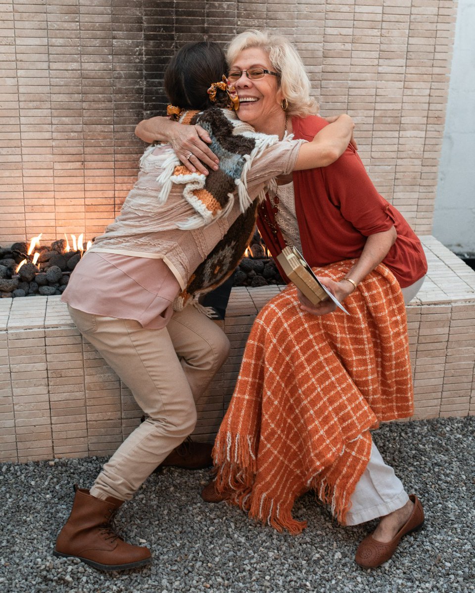 Scrambling to find a holiday gift that will bring joy to your senior loved one? Here are two great ideas you can pull off at the last minute:
💡 Tickets for a shared experience
💡 Subscription boxes

More #gift ideas for #seniors: bit.ly/3Vj6NVI