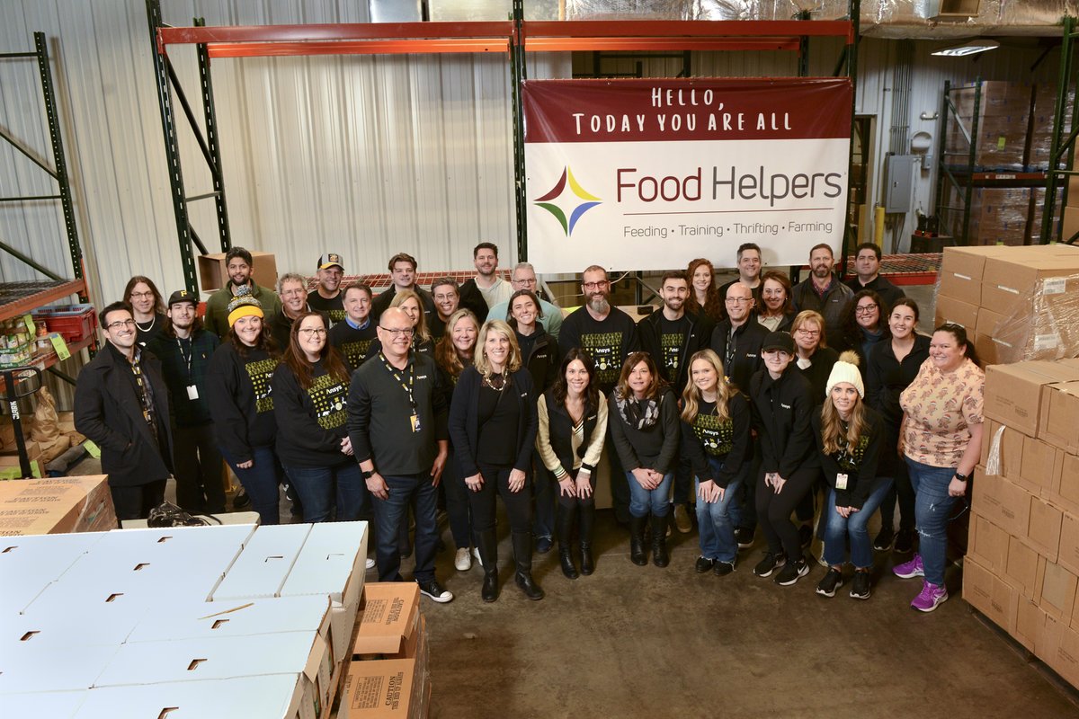 ANSYS's tweet photo. Ansys volunteers recently assembled 320 boxed meal staples for underprivileged families at the @GWCFB. 🍎
Thank you to everyone who gave their time to support @foodhelperspa and their fight against hunger. Learn how you can help at https://t.co/63EQk4mVpQ
#LifeatAnsys https://t.co/uBB8vZPLsF