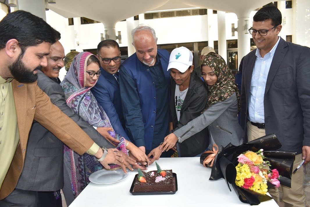 PakinUAE_'s tweet photo. Pakistan Embassy Abu Dhabi hosted a Christmas Day celebration at the Embassy premises today. A number of Pakistani Christian community members participated in the event, which was marked inter alia by special prayers. Addressing the gathering, Amb. Faisal highlighted that the 1/2 https://t.co/vDstKSXdw7