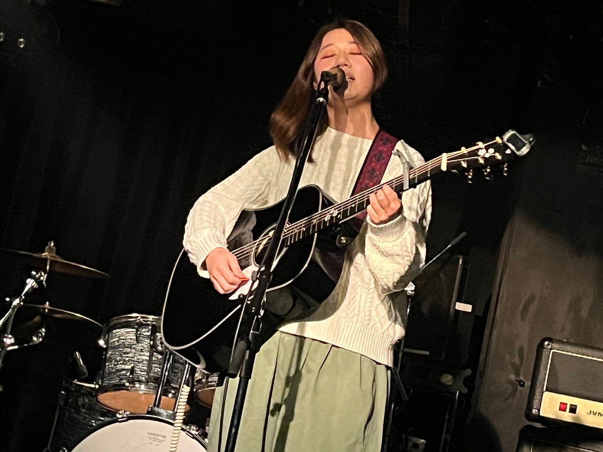 upotupotupotu's tweet photo. 👾💭✨

#ACOUSTICPUMP ありがとうございました🙌✨

・アフタヌーンに溶け合って
・月光
・しょうもない歌
・ちゃぷちゃぷ

いつもと違うことをしました！
いつもと違うって難しい！
でもすごくいい刺激になりました💪✨
日々精進ですね💪('ω'💪)

雪の中駆けつけてくれたみんなありがとう大好き💭💕 https://t.co/fqBkPka0kI