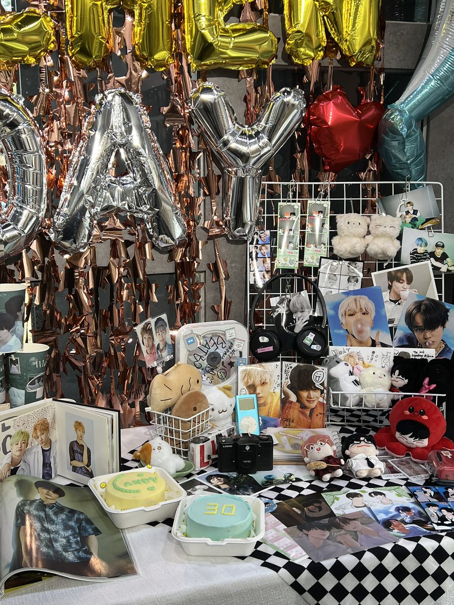 iou_js25's tweet image. 지천카페처럼 멋있는 카페 가봤어?
난 가봤는데

이렇게 멋진 카페를 열어준 운영진 분들께 감사의 말씀을 전합니다 ♡ 

#우리가_여기까지_왔다
#우리_열하나에만났는데_스물하나야