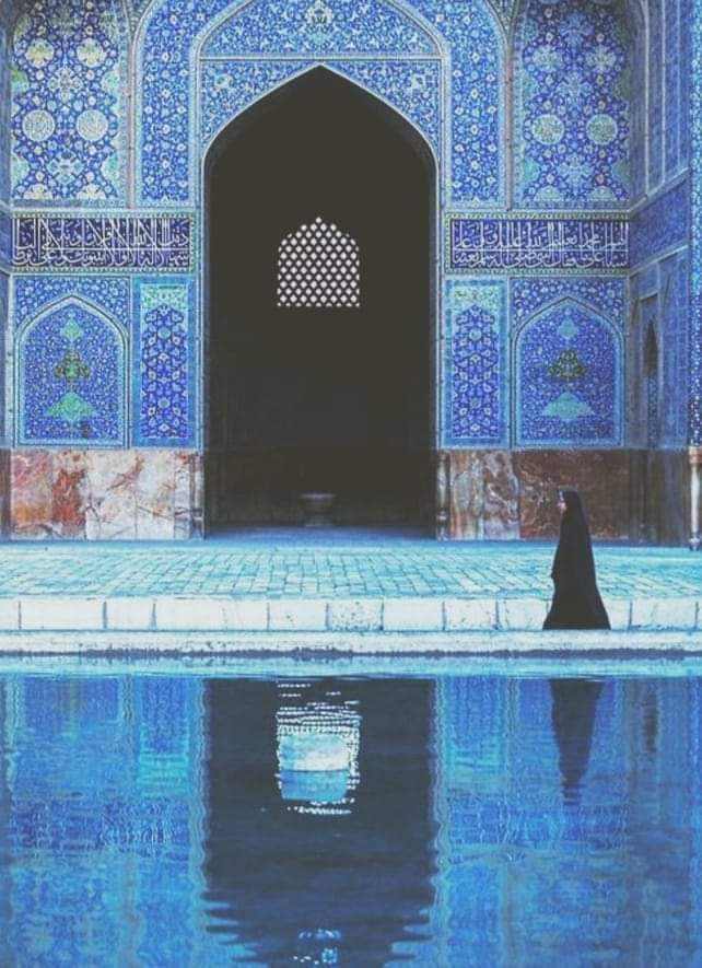 almoosavi_313's tweet photo. جس دل میں عشقِ فاطمه زھراؑ ہو،
اُس زندگی میں بھی عکسِ فاطمه زھراؑ نظر آنا چاہیے۔

- استادِ عالی قدر، سید جواد نقوی [حفظه الله] https://t.co/jX1QK0bHsf
