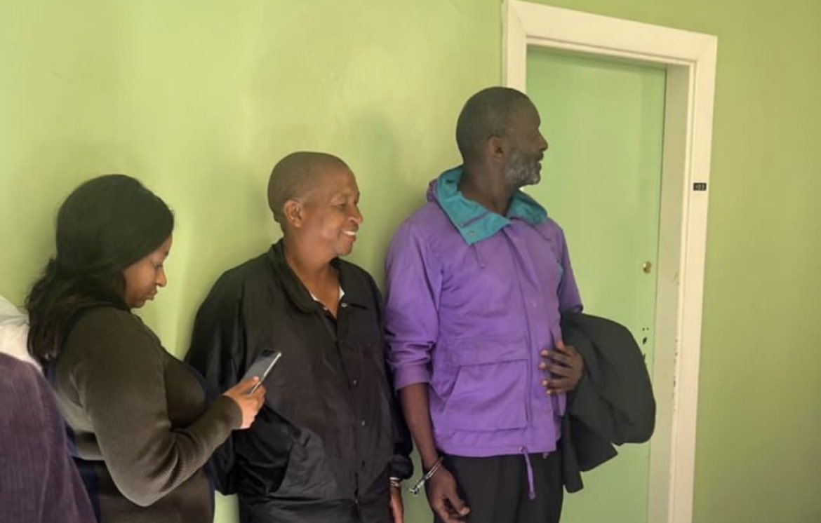 advocatemahere's tweet photo. ๐กItโs an appropriate time for us to say we demand justice for the victims & survivors of #Gukurahundi. Where is the peace, justice & reconciliation?
#FreeSamke Samkeliso Tshuma
#FreeMelusi Melusi Nyathi
#FreeThamsanqa Thamsanqa Ncube
#FreeWiwa https://t.co/Z96VUy5nR2