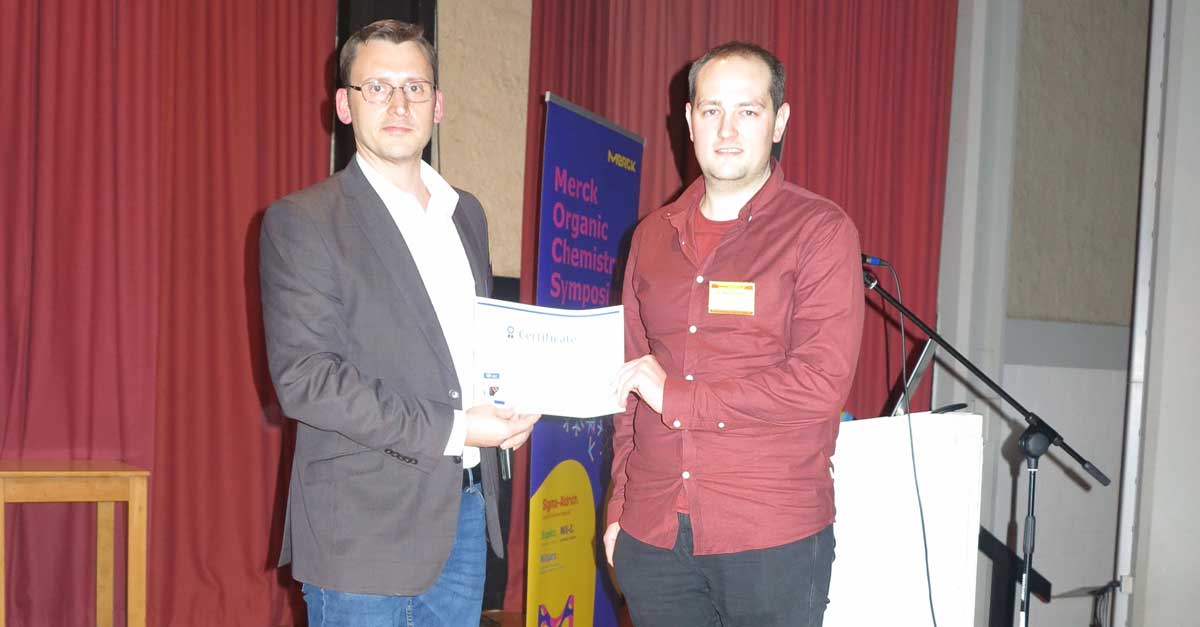 thiemechemistry's tweet photo. We are pleased to announce that a #ScienceofSynthesis poster prize was awarded to Robby Vroemans from the University of Antwerp at the Merck Organic Chemistry Symposium (@Merckgroup). We warmly congratulate him on this award!
👉https://t.co/SiFg20lqda
#heterocylces #isocyanides https://t.co/aqHNNI8mm1