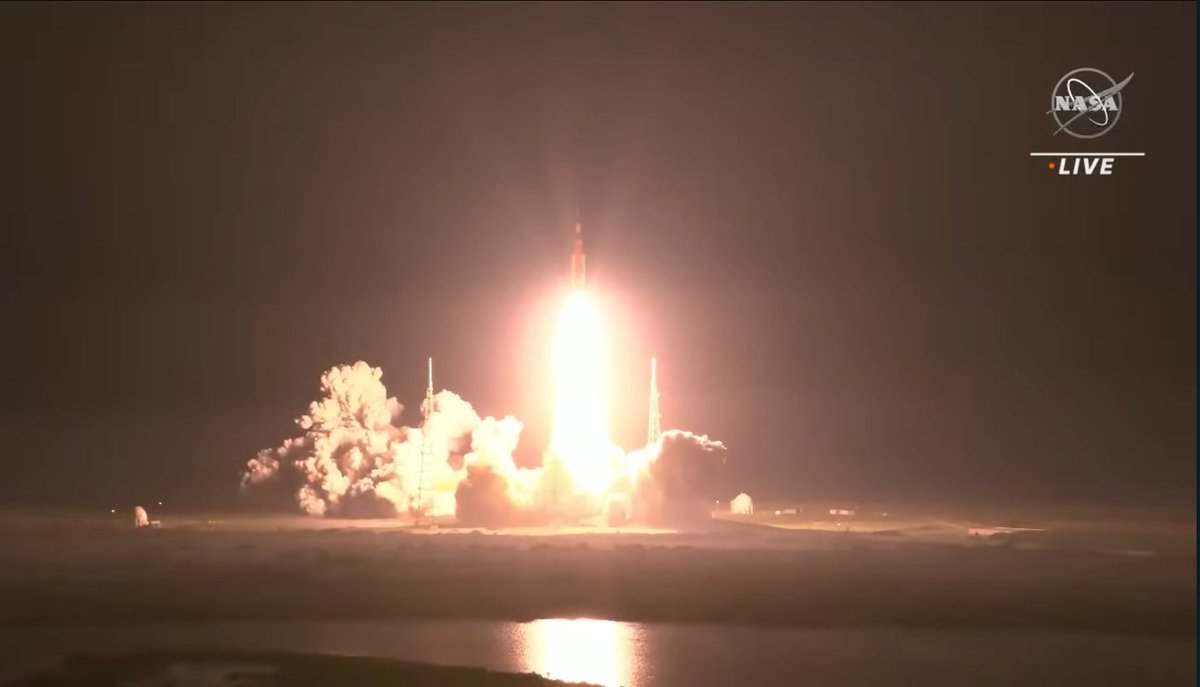 esa's tweet photo. On 16 November 2022, we had LIFTOFF of #Artemis I from
@NASAKennedy, carrying the first @NASA_Orion spacecraft with its European Service Module #ForwardToTheMoon!
(we had a bit of dust in our eyes 🥹) https://t.co/xGNhpViRjN