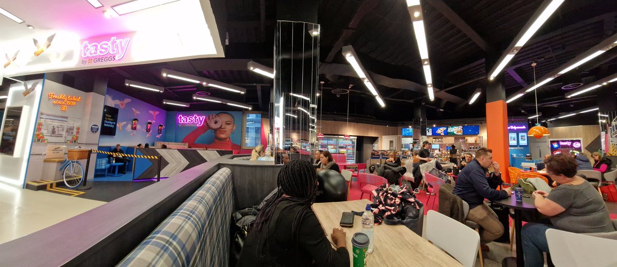 dmkenward's tweet photo. Just stopped for a #coffee in @Primark Oxford Street and have to give credit to @GreggsOfficial, who run the cafe on 2 for the thought with the design, leading to a positive experience above other drab coffee shops. #GreggsandPrimark #UK #London https://t.co/GdpBwVAgzv