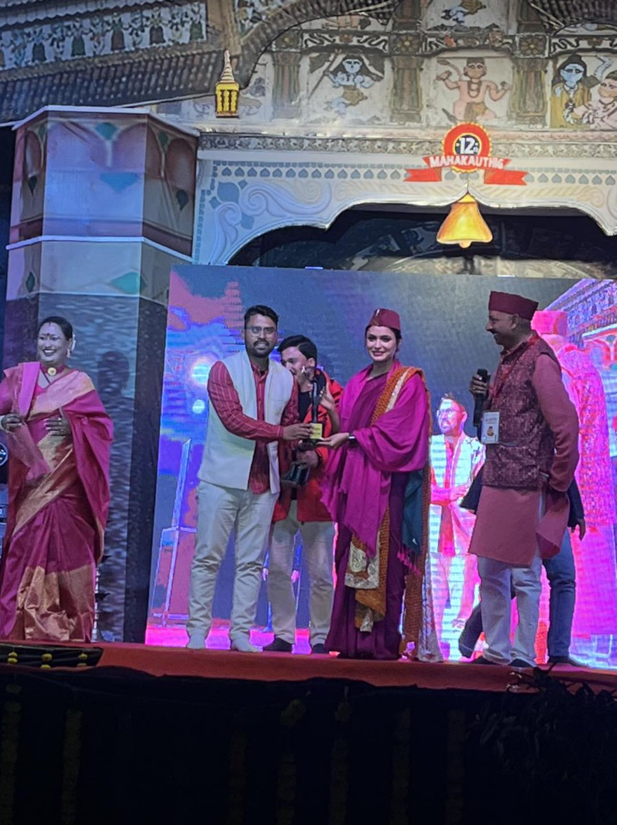 Anukriti_Gusain's tweet image. #mahakauthig2022 #uttarakhand #uttarakhandheaven 
नरेन्द्र सिंह नेगी - लोकगायक Kalpana chauhan  Rohit chauhan Mahakauthig Noida