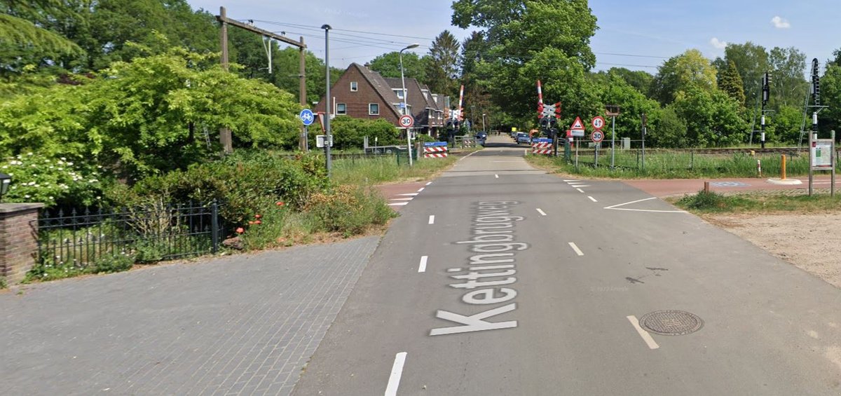 Statenleden <a href="/KeesSlingerland/">Kees Slingerland</a> (#GroenLinks) en <a href="/HansNooter/">Hans Nooter</a> (<a href="/pvdaoverijssel/">PvdA Overijssel</a>) willen snelle aanpak veiligheid 🚲<a href="/fietssnelwegF35/">Fietssnelweg F35</a>. Aanleiding: brief van <a href="/fietsersbond/">Fietsersbond</a> over meerdere (bijna)ongelukken overijssel.groenlinks.nl/nieuws/pvda-en…   #psov #Hengelo #Enschede #Overijssel