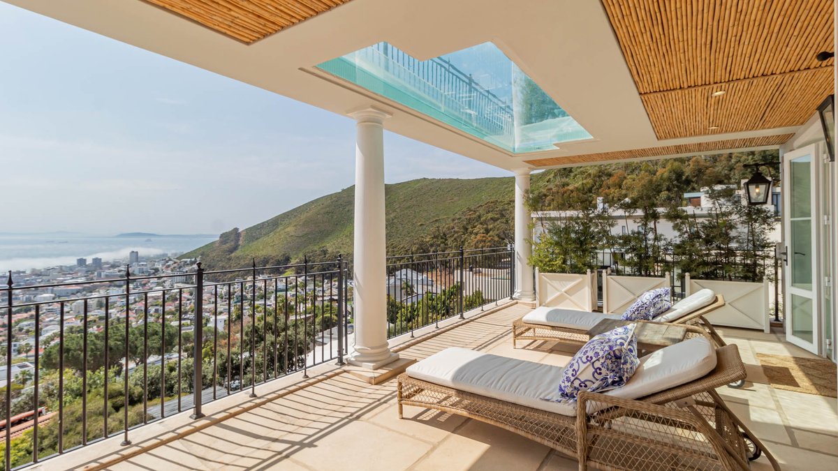 EV_CapeTown's tweet photo. Short term rental listings - Summer 2022 / 2023 https://t.co/V1q9Vui0kV https://t.co/BXUxNkuy1x