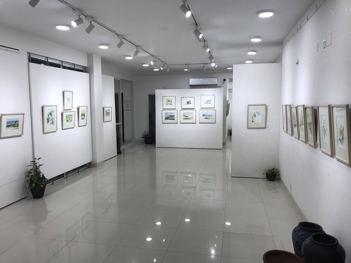RCDicksonUK's tweet photo. Took in two wonderfully contrasting exhibitions in Dhanmondi today: Orjan Ellingvag’s powerful photos of 🌍climate impacts at #DRIK and Saeeda Kamal’s evocative watercolours of 🇧🇩and 🇬🇧at Safiuddin Shilpalay. https://t.co/7EEP1pobH2