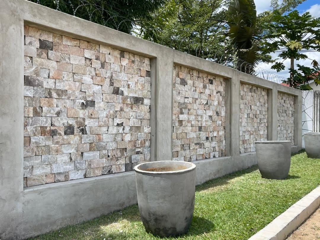 ItClad's tweet photo. Whether its indoors or outdoors ,night time or day time ,our natural stones are capable of making your home look extraordinarily divine.🔥🔥💯
#claddingstone #claddingdesign https://t.co/JClFDE9U5b