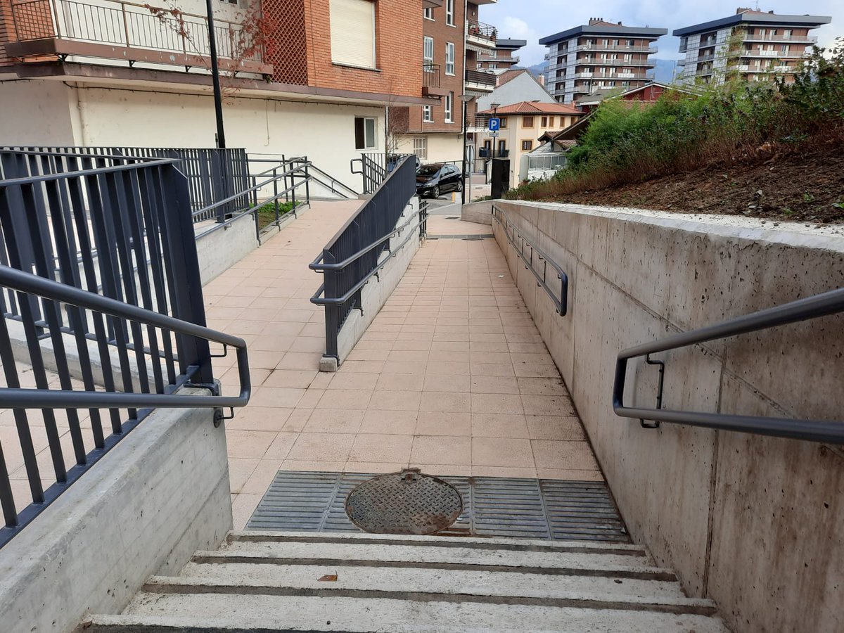 AzpeitikoUdala's tweet photo. Irisgarritasuna hobetzen jarraitzen du udalak Aranagoikoan #Azpeitia #Denontzat #DenonArtean    https://t.co/TXo85KOJ1P https://t.co/yMC5Qpzlcn