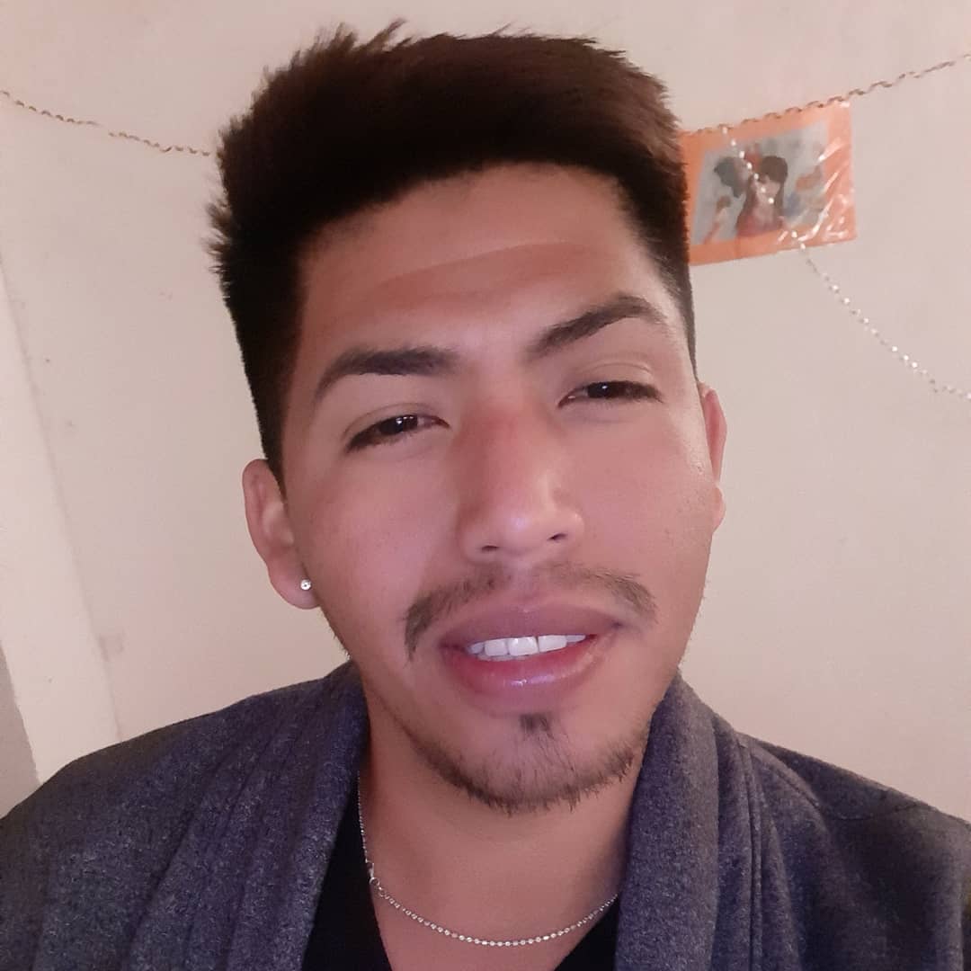 Roberts23Mr's tweet photo. Hoy agradece todo lo que has recibido y lo que está por venir. 😊✨

#agradecido #sonrie #algomejor #letras https://t.co/wcsu3ySgUB
