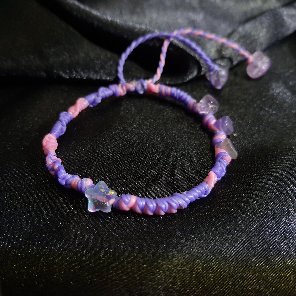 kphandmade's tweet photo. กำไลเชือกถัก ราคา 99.- บาท
สั่งผ่านช็อปปี้ได้จ้า
#กำไลเชือกถัก #กำไลสีม่วง #purplestring https://t.co/24kOuSdurL